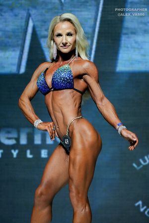 BIKINI МАСТЕРА +40